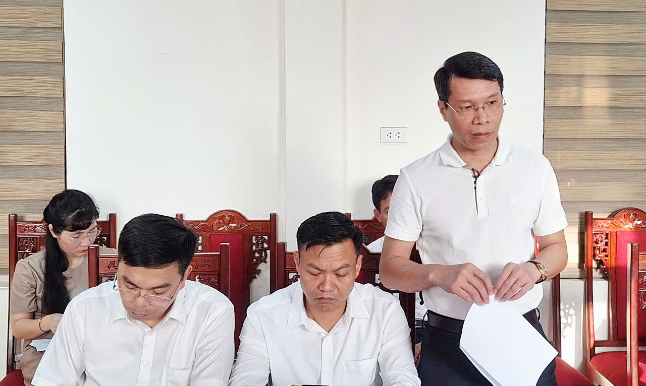 Xã Hát Môn triển khai công tác phòng chống, ứng phó với cơn bão số 9 - RAGASA- Ảnh 3.