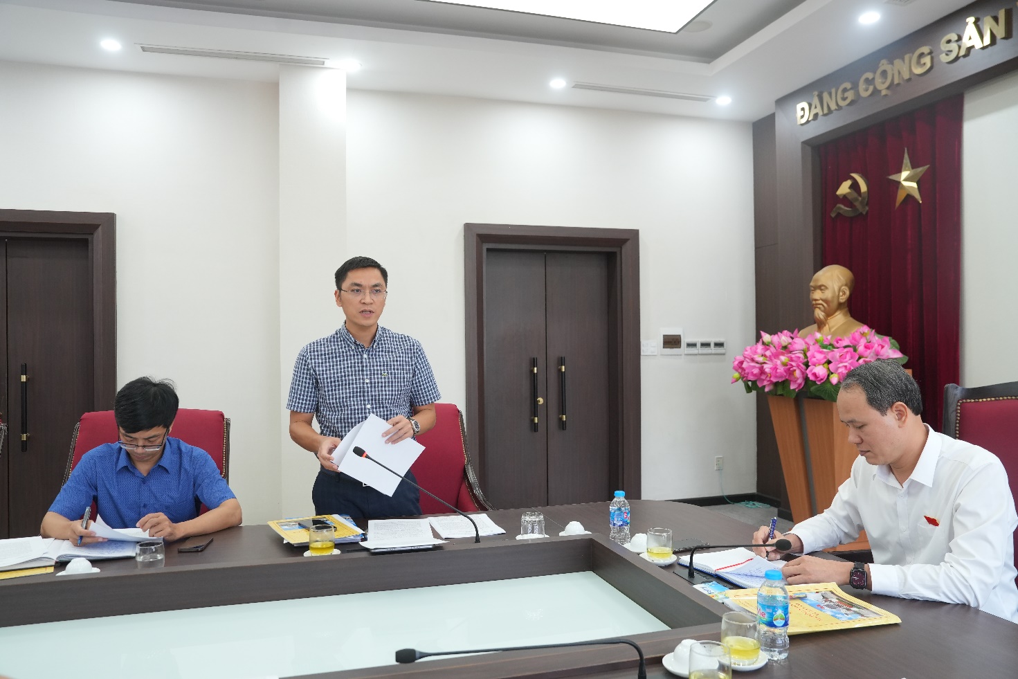 HĐND xã Gia Lâm giám sát công tác quản lý trật tự văn minh đô thị- Ảnh 2.