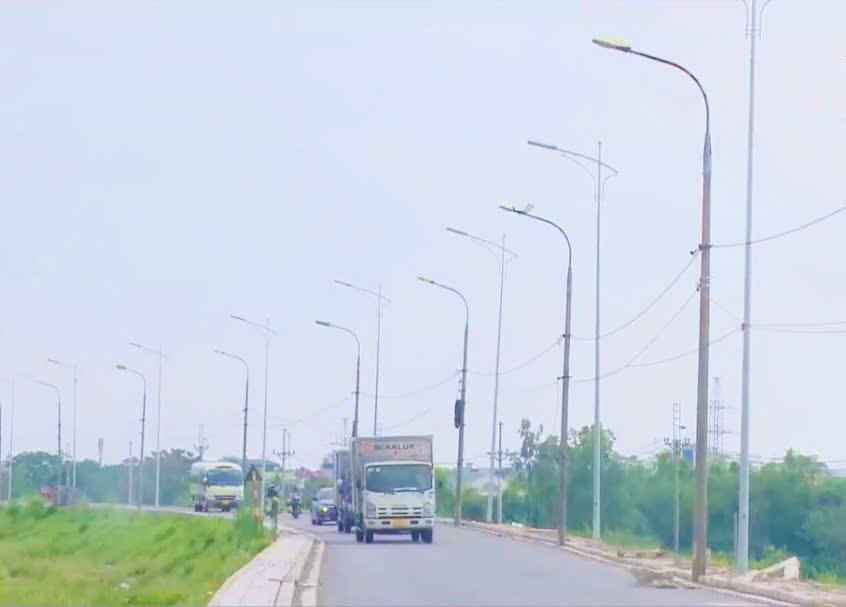 Hoàn thành mở rộng đường đê Hữu Hồng trong tháng 11/2025