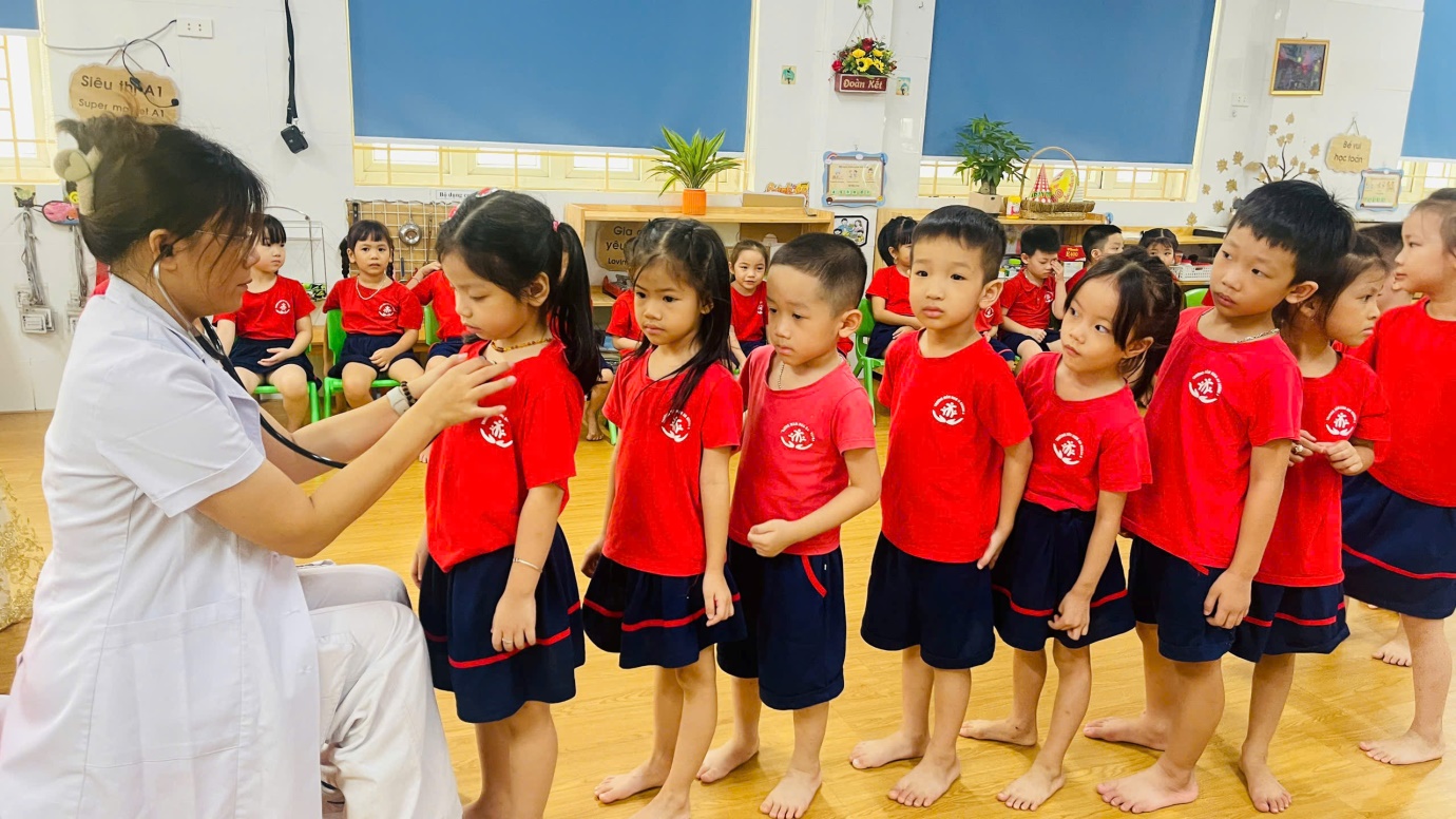 Khám sáng lọc bệnh tim mạch miễn phí cho trẻ em mầm non trên địa bàn xã An Khánh- Ảnh 4.