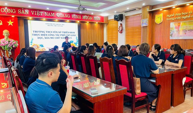 TRƯỜNG THCS YÊN SỞ TRIỂN KHAI THỰC HIỆN CÔNG TÁC PHỔ CẬP GIÁO DỤC, XOÁ MÙ CHỮ NĂM 2025
- Ảnh 1.