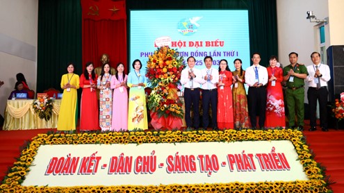 Phụ nữ Sơn Đồng phát huy truyền thống, đoàn kết, sáng tạo, xây dựng tổ chức hội vững mạnh- Ảnh 4.