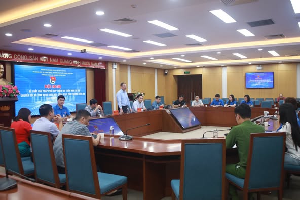 Đoàn Thanh niên Bộ Khoa học Công nghệ, HV Bưu chính viễn thông VN, trường ĐH Công đoàn tham gia đóng góp Đề án Chuyển đổi số, ứng dụng khoa học công nghệ phường Đống Đa giai đoạn 2025 - 2030 và ký kết chương trình phối hợp Đoàn TN- Ảnh 1.