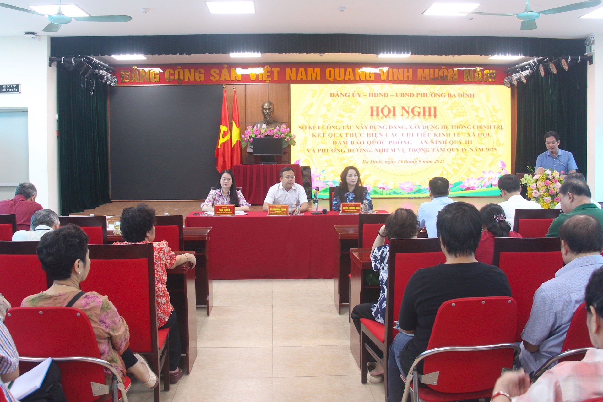 Phường Ba Đình đẩy mạnh tuyên truyền Đại hội lần thứ XVIII Đảng bộ TP Hà Nội- Ảnh 1.