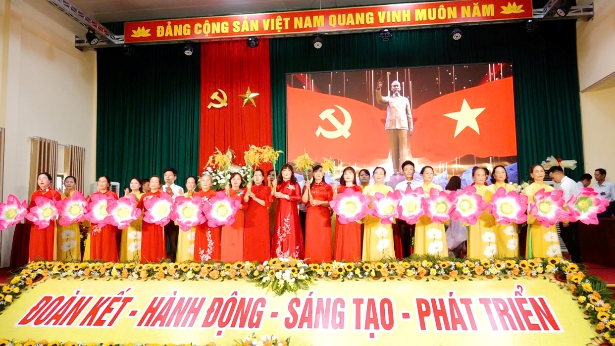 Hội Nông dân xã Hồng Sơn “Đoàn kết - Hành động - Sáng tạo - Phát triển” xây dựng quê hương giàu đẹp, văn minh, hiện đại- Ảnh 8.