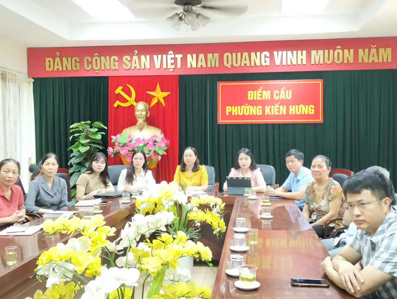 Phường Kiến Hưng tham dự Hội nghị tiếp xúc cử tri trước kỳ họp thứ Mười, Quốc hội khóa XV- Ảnh 1.