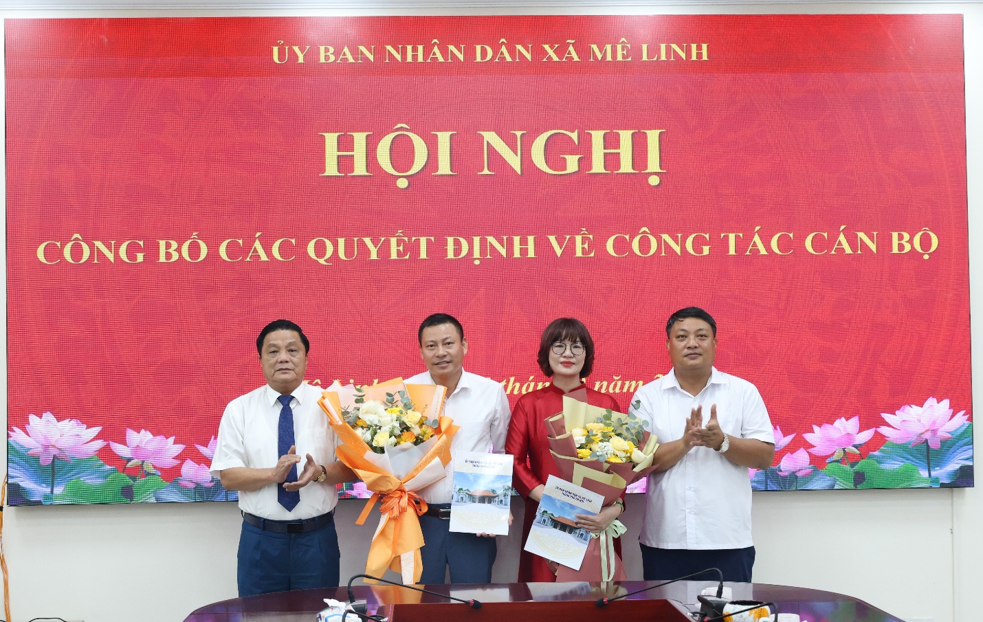 Mê Linh công bố các Quyết định về công tác cán bộ- Ảnh 1.