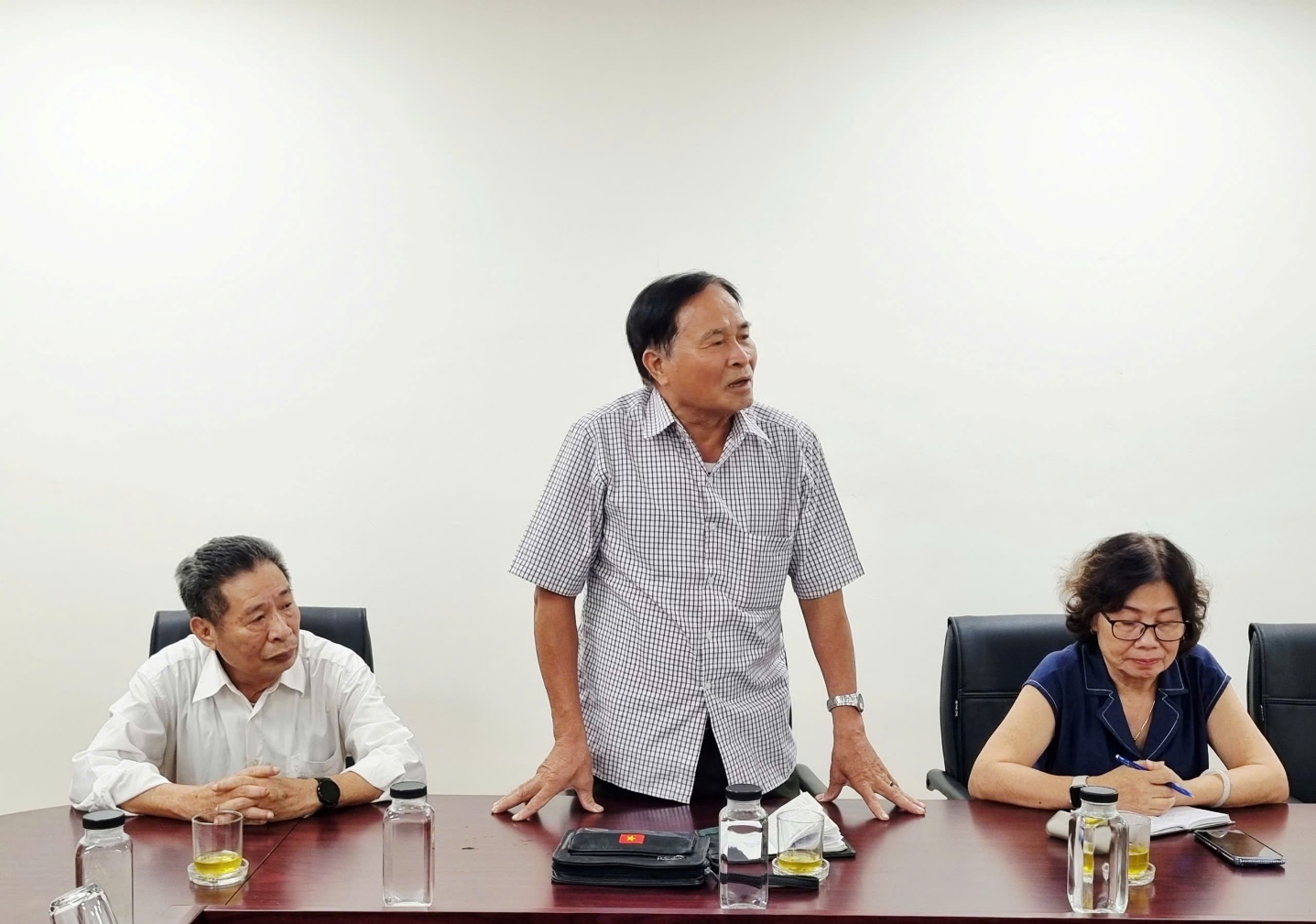 Thường trực Hội đồng nhân dân phường Đại Mỗ làm việc với các tổ dân phố chưa có nhà văn hóa, điểm sinh hoạt cộng đồng- Ảnh 2.