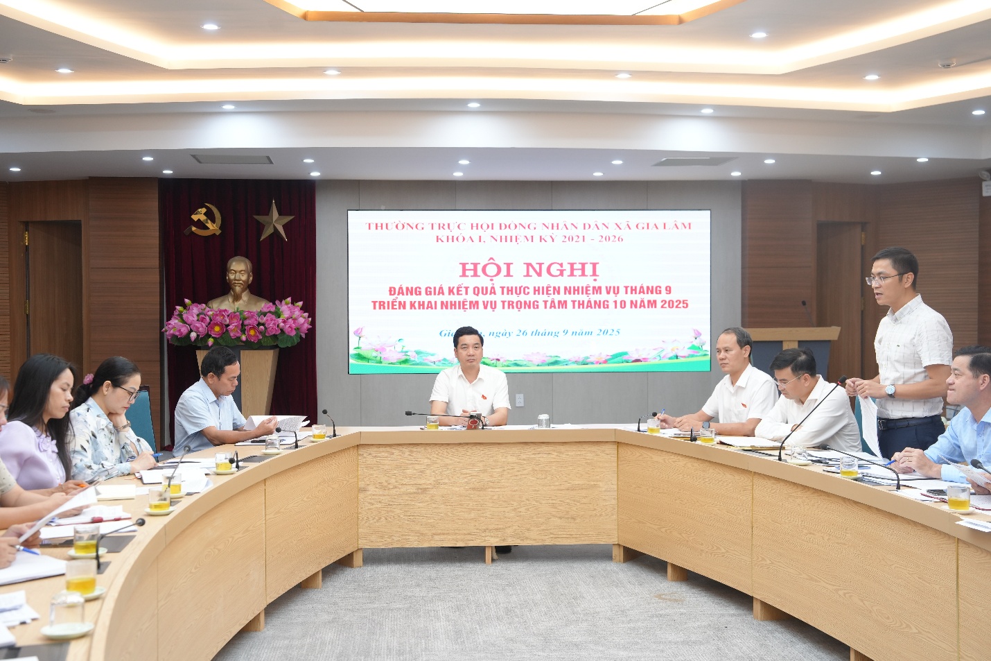 HĐND xã Gia Lâm đánh giá kết quả thực hiện nhiệm vụ tháng 9 triển khai nhiệm vụ trọng tâm tháng 10/2025.- Ảnh 1.