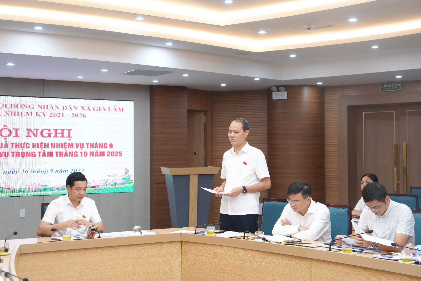 HĐND xã Gia Lâm đánh giá kết quả thực hiện nhiệm vụ tháng 9 triển khai nhiệm vụ trọng tâm tháng 10/2025.- Ảnh 2.