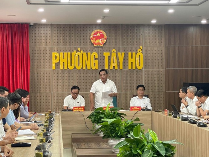 Đại biểu Quốc hội tiếp xúc cử tri đơn vị bầu cử số 5- Ảnh 8.