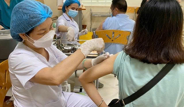 Hà Nội phê duyệt 23 quy trình nội bộ, quy trình điện tử trong giải quyết thủ tục hành chính lĩnh vực Y tế- Ảnh 2.