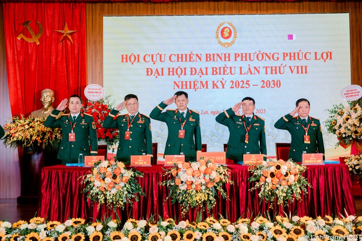 Phát huy phẩm chất “Bộ đội Cụ Hồ”, Hội Cựu chiến binh phường Phúc Lợi bước vào nhiệm kỳ mới- Ảnh 2.