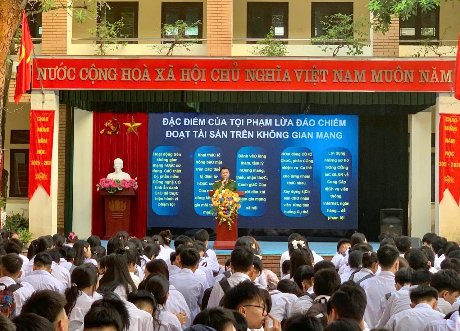 Tuyên truyền kiến thức pháp luật cho học sinh và giáo viên Trung tâm Giáo dục nghề nghiệp – Giáo dục thường xuyên- Ảnh 1.