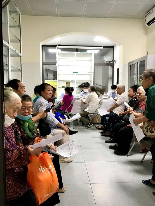 TRẠM Y TẾ PHƯỜNG CỬA NAM TỔ CHỨC CÁC HOẠT ĐỘNG CHĂM SÓC SỨC KHỎE NGƯỜI CAO TUỔI NĂM 2025- Ảnh 3.