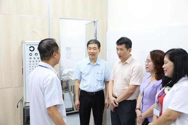 TRẠM Y TẾ PHƯỜNG CỬA NAM TỔ CHỨC CÁC HOẠT ĐỘNG CHĂM SÓC SỨC KHỎE NGƯỜI CAO TUỔI NĂM 2025- Ảnh 4.