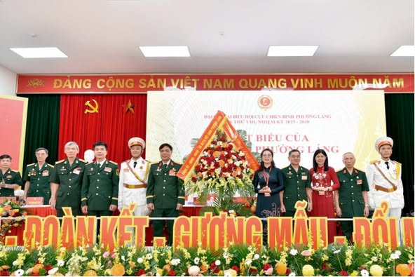 ĐẠI HỘI HỘI CỰU CHIẾN BINH PHƯỜNG LÁNG NHIỆM KỲ 2025 – 2030: PHÁT HUY TRUYỀN THỐNG “BỘ ĐỘI CỤ HỒ”, XÂY DỰNG PHƯỜNG LÁNG VĂN MINH, HIỆN ĐẠI- Ảnh 1.