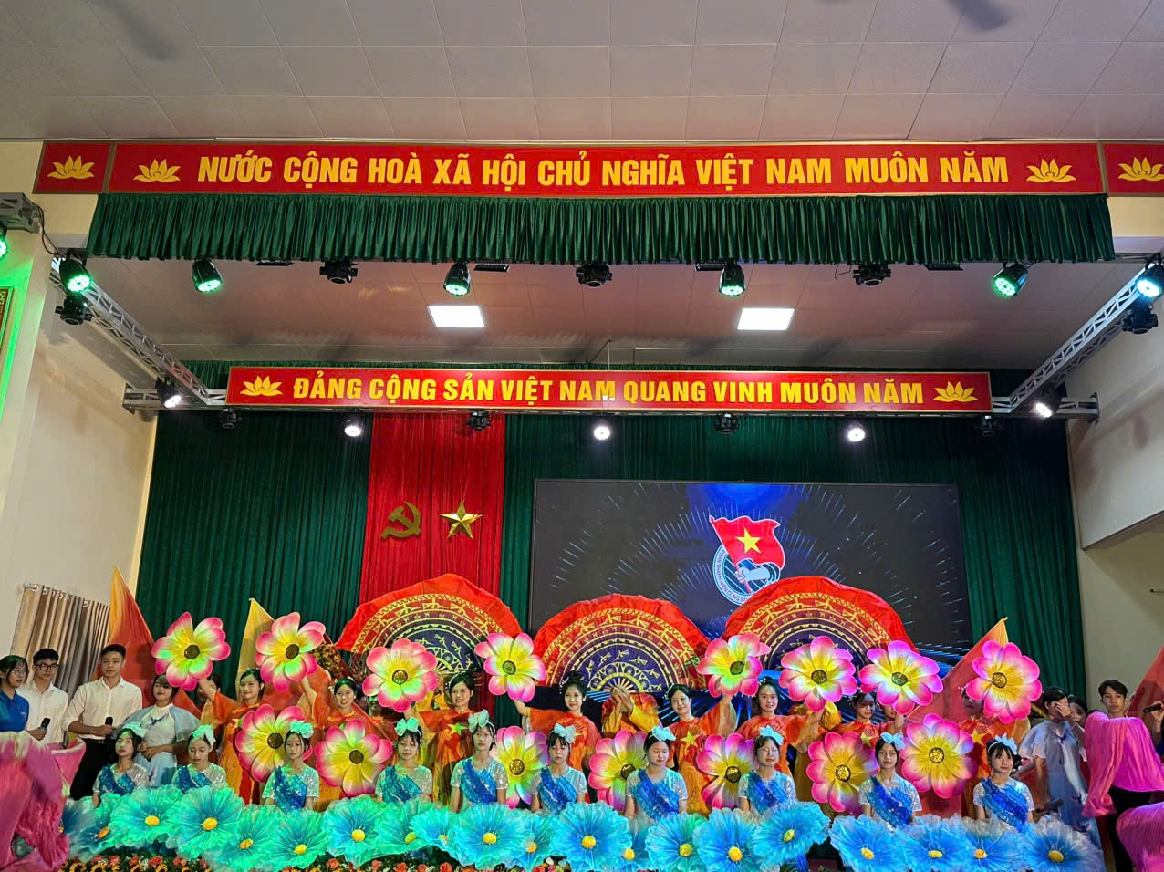 Đoàn Thanh niên xã Hồng Sơn đoàn kết, tiên phong trong kỷ nguyên số- Ảnh 9.