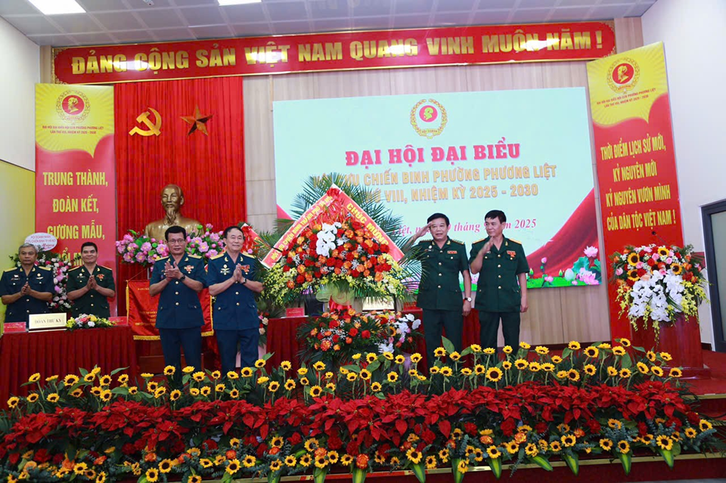 Phát huy phẩm chất “Bộ đội Cụ Hồ”, xây dựng Hội Cựu Chiến binh phường Phương Liệt vững mạnh toàn diện- Ảnh 2.