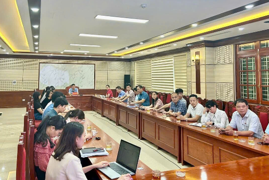 Xã Phúc Thọ tham dự Lớp bồi dưỡng, tập huấn nghiệp vụ công tác xây dựng Đảng, quản lý nhà nước từ điểm cầu Thành ủy Hà Nội- Ảnh 4.