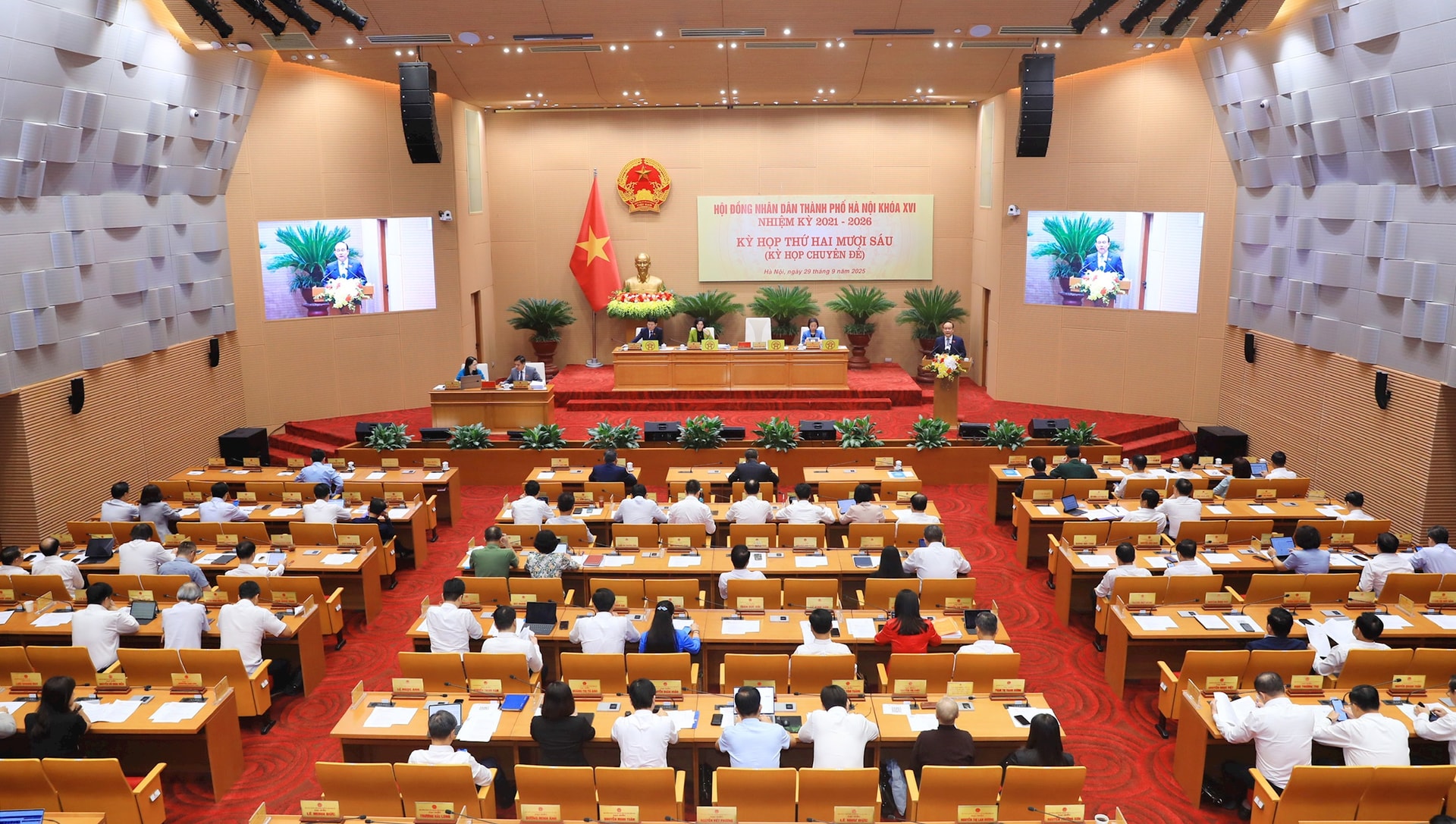 Kỳ họp thứ hai mươi sáu HĐND thành phố Hà Nội khóa XVI: Xem xét 4 nhóm vấn đề quan trọng- Ảnh 1.