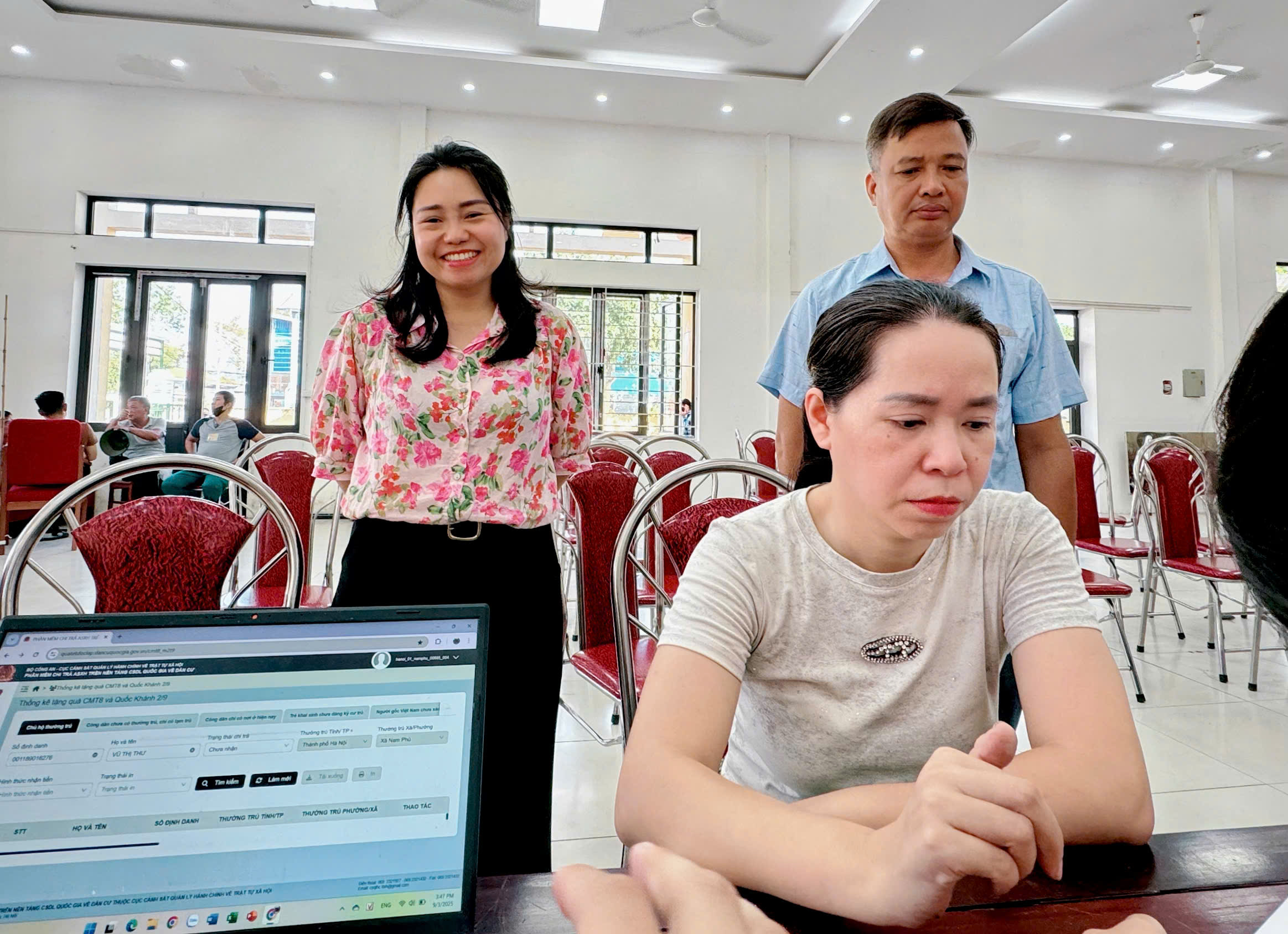 Người dân xã Nam Phù chưa kịp nhận quà 100.000 đồng trước ngày 2-9, phải làm gì?
