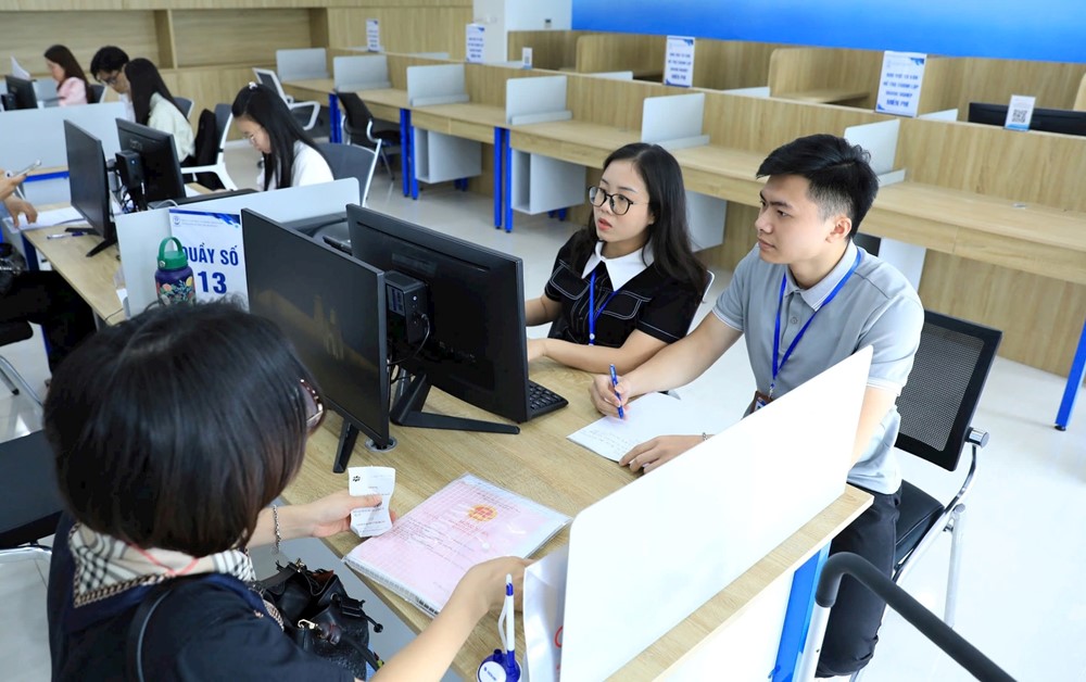 Từ ngày 3/9, Hà Nội tiếp nhận trực tuyến 100% hồ sơ TTHC thuộc UBND thành phố- Ảnh 1.