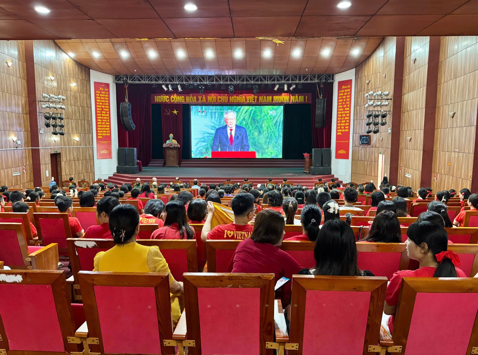 UBND xã Hoài Đức truyền hình trực tiếp Lễ mít tinh, diễu binh, diễu hành kỷ niệm 80 năm ngày Cách mạng tháng Tám thành công (19/8/1945-19/8/2025) và Quốc khánh nước Cộng hoà xã hội chủ nghĩa ViệtNam (02/9/1945-02/9/2025)- Ảnh 13.