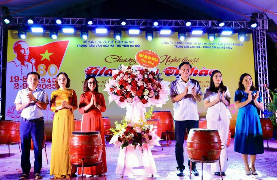Chương trình nghệ thuật với chủ đề “ Giai điệu tự hào” thành công tốt đẹp.- Ảnh 1.