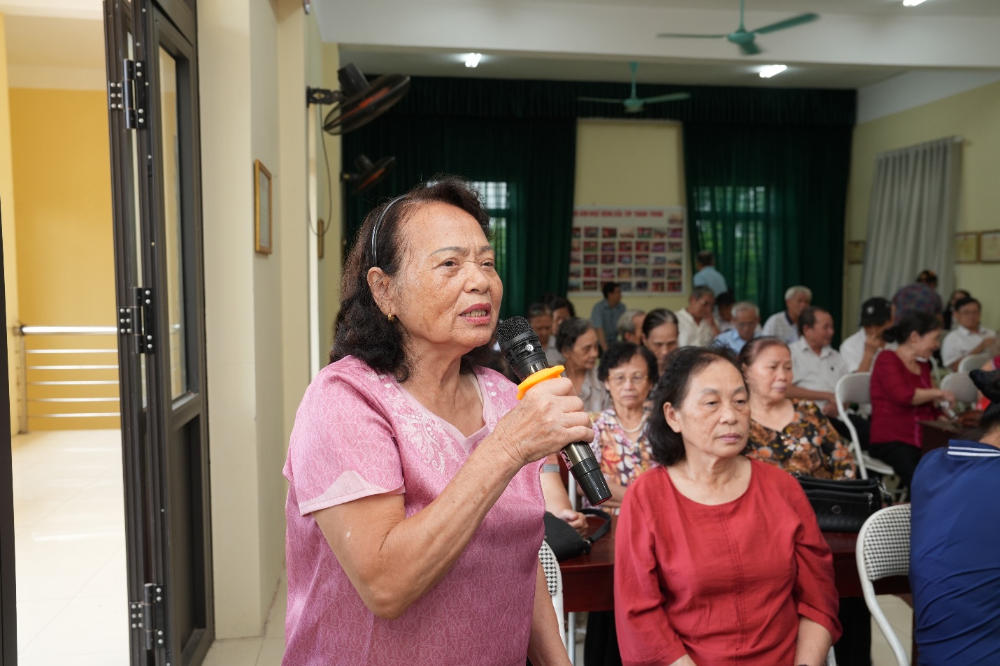 Đồng chí Bí thư Đảng ủy dự sinh hoạt tại chi bộ tổ dân phố Thành Trung- Ảnh 3.