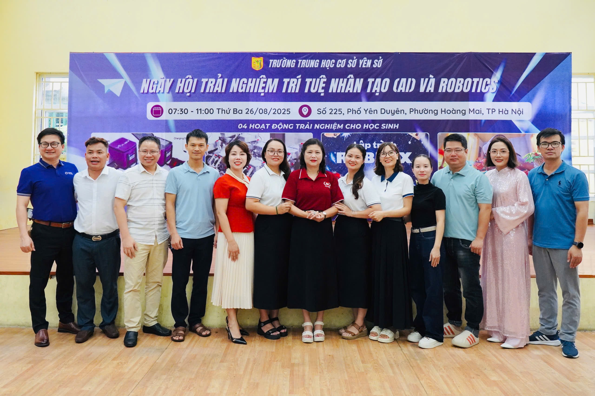 TRƯỜNG THCS YÊN SỞ TỔ CHỨC NGÀY HỘI TRẢI NGHIỆM TRÍ TUỆ NHÂN TẠO (AI) VÀ ROBOTICS, KHƠI NGUỒN SÁNG TẠO, BÙNG CHÁY ĐAM MÊ- Ảnh 1.
