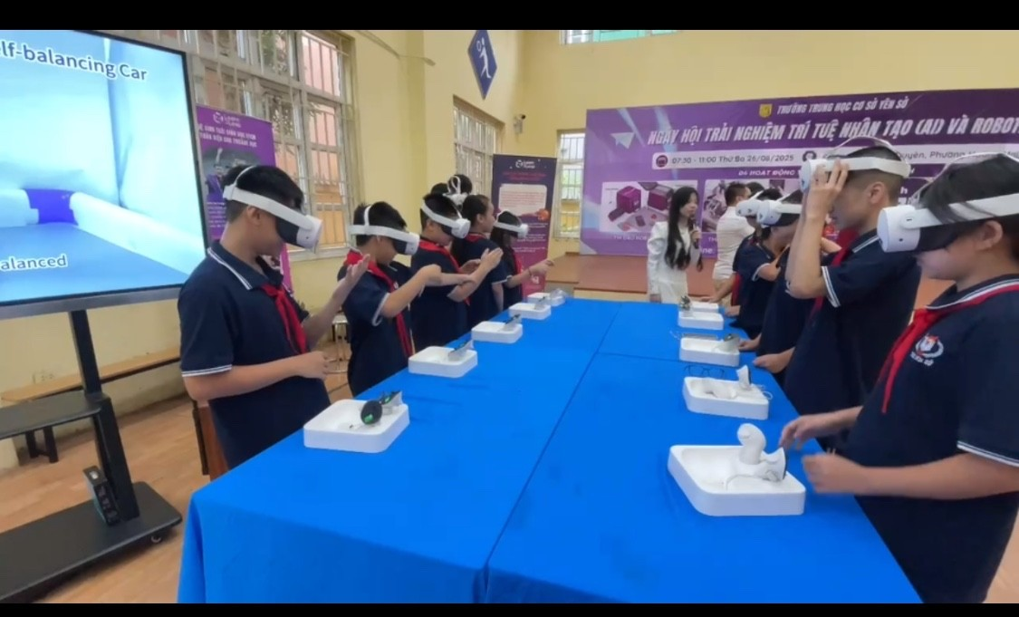 TRƯỜNG THCS YÊN SỞ TỔ CHỨC NGÀY HỘI TRẢI NGHIỆM TRÍ TUỆ NHÂN TẠO (AI) VÀ ROBOTICS, KHƠI NGUỒN SÁNG TẠO, BÙNG CHÁY ĐAM MÊ- Ảnh 5.