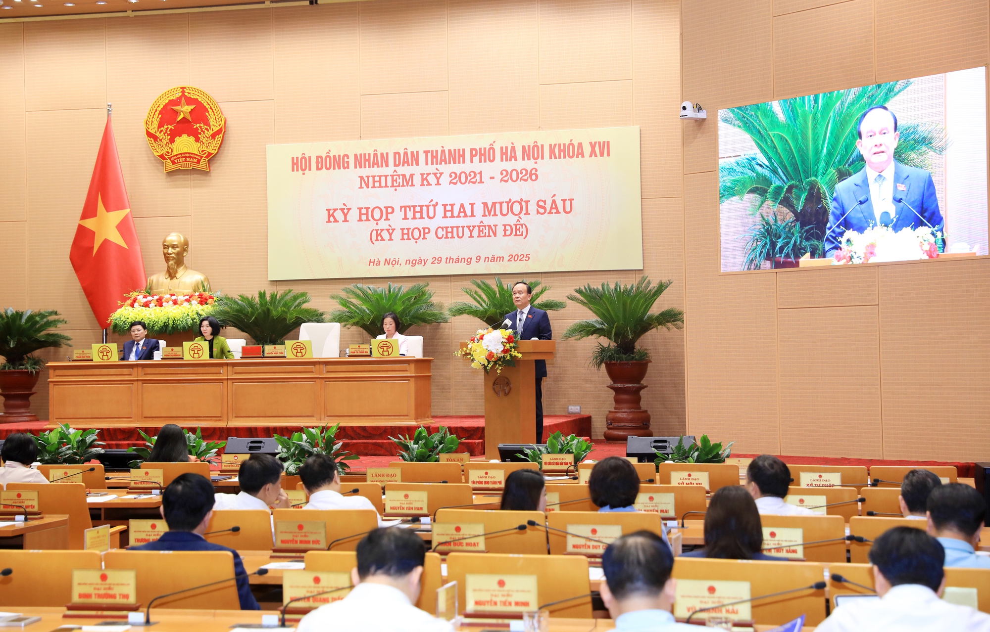 Bế mạc kỳ họp thứ hai mươi sáu HĐND thành phố Hà Nội khóa XVI- Ảnh 2.