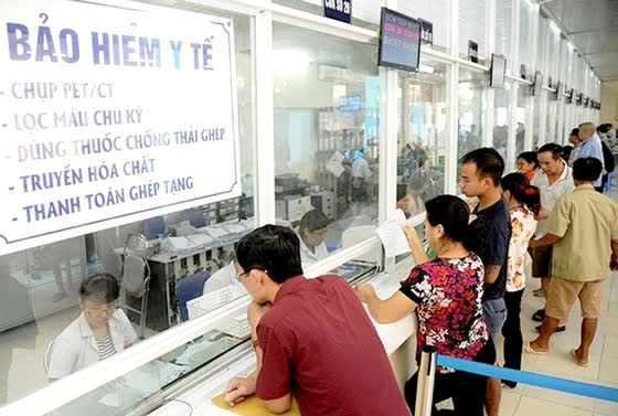 Người tham gia BHYT sẽ được tạo thuận lợi hơn khi thực hiện thanh toán trực tiếp- Ảnh 1.
