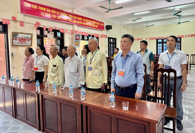 Cử tri 10 thôn, Tổ dân phố xã Hoài Đức nô nức trong ngày bầu cử Trưởng thôn, Tổ trưởng tổ dân phố nhiệm kỳ 2025-2028- Ảnh 2.