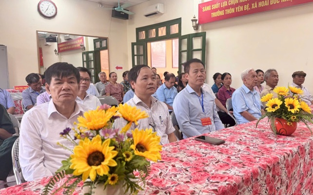 Cử tri 10 thôn, Tổ dân phố xã Hoài Đức nô nức trong ngày bầu cử Trưởng thôn, Tổ trưởng tổ dân phố nhiệm kỳ 2025-2028- Ảnh 3.