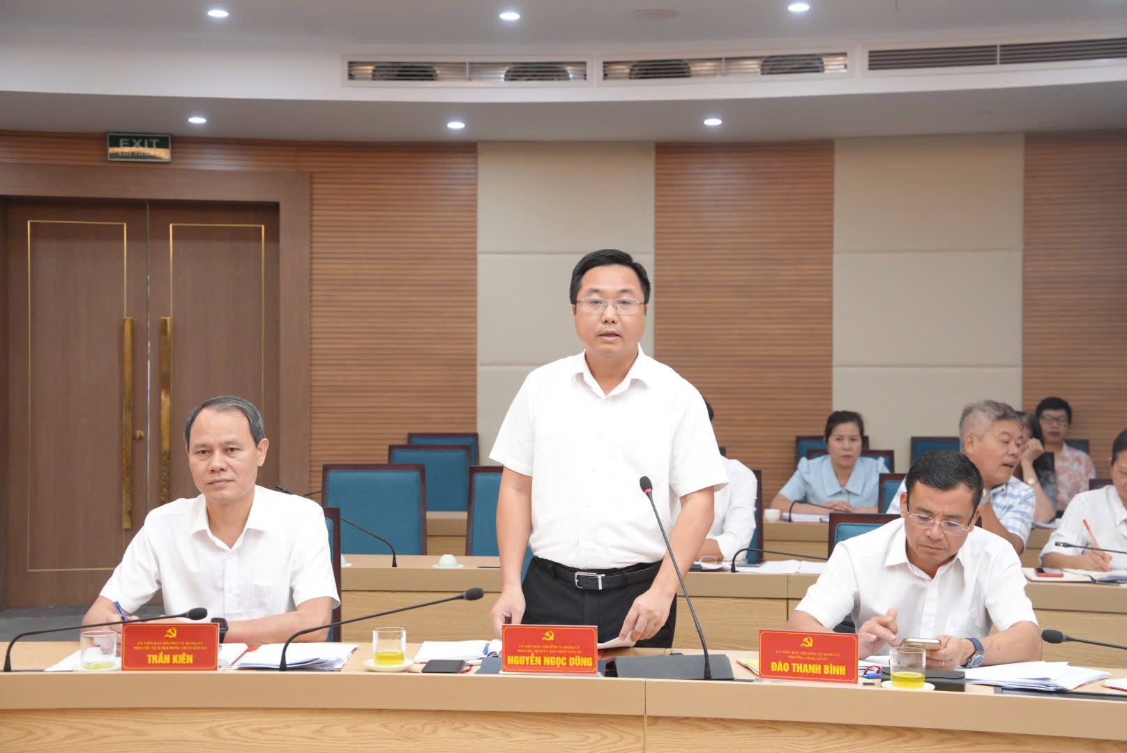 Hội nghị lần thứ ba BCH Đảng bộ xã Gia Lâm- Ảnh 2.