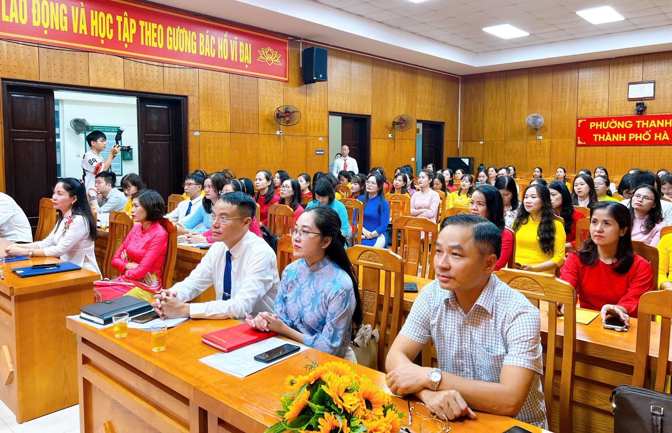 Phường Thanh Liệt: Tuyên dương, khen thưởng các tập thể, cá nhân đạt thành tích xuất sắc trong năm học 2024 – 2025- Ảnh 1.