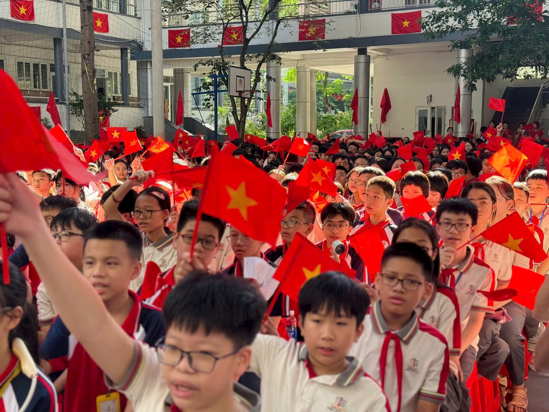Phường Cầu Giấy sẵn sàng đón năm học mới: Mỗi ngày đến trường là một ngày vui- Ảnh 4.