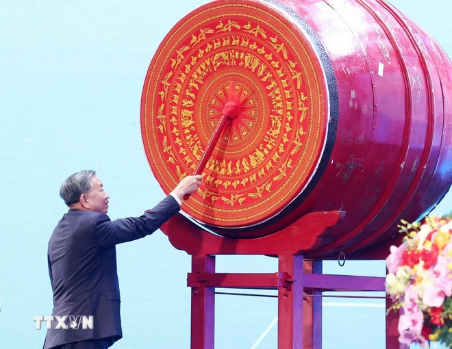 Toàn văn phát biểu của Tổng Bí thư Tô Lâm tại Lễ kỷ niệm 80 năm truyền thống ngành Giáo dục và khai giảng năm học mới 2025-2026- Ảnh 2.