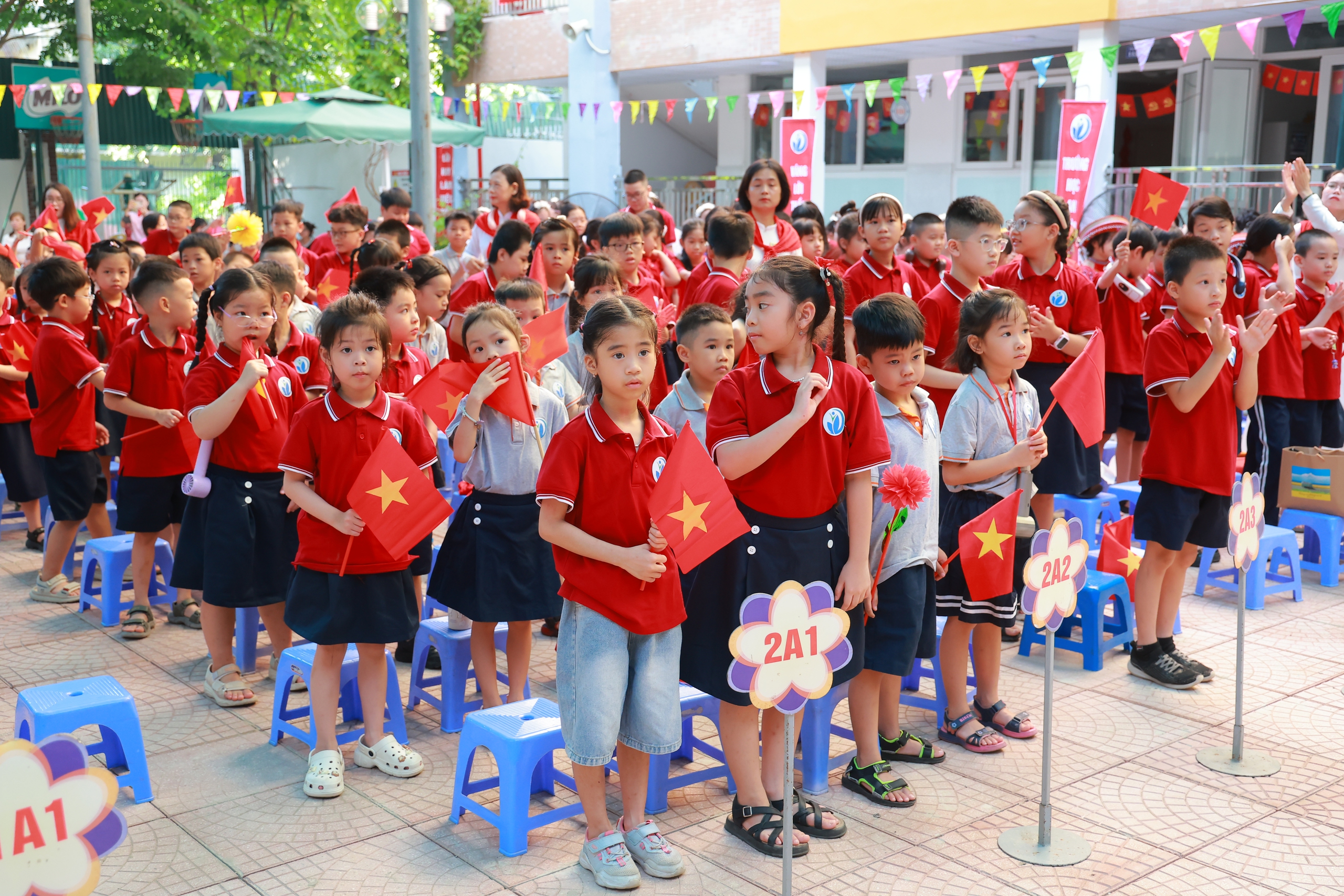 Rộn ràng không khí khai giảng năm học mới tại phường Ngọc Hà- Ảnh 34.