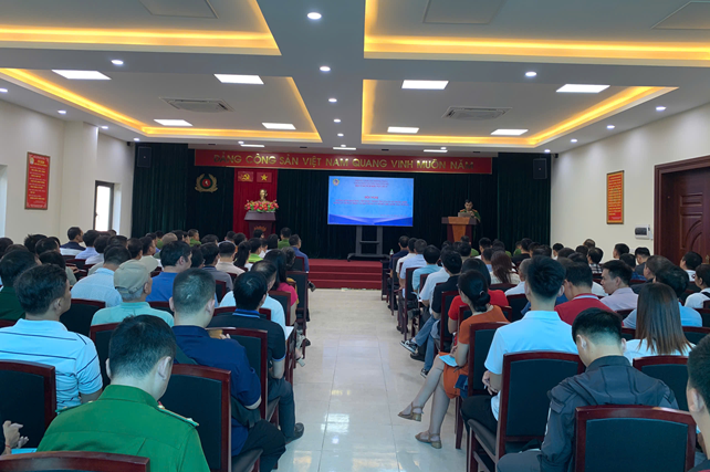 Đổi mới, sáng tạo hướng dẫn khai báo dữ liệu phòng cháy, chữa cháy trực tuyến- Ảnh 1.