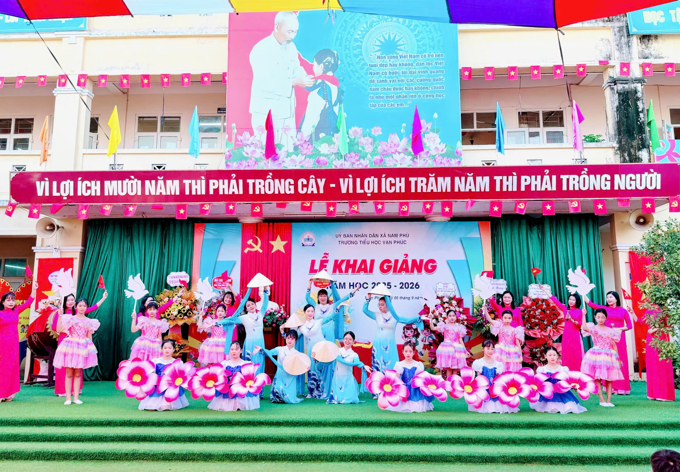 Chương trình khai giảng tại các trường học trên địa bàn xã Nam Phù diễn ra trang trọng, ấn tượng