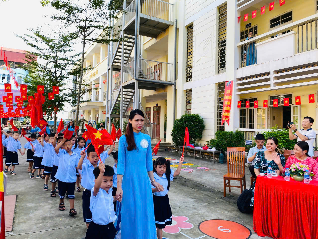 Những hình ảnh về không khí khai giảng năm học mới trên địa bàn xã Thượng Phúc- Ảnh 37.