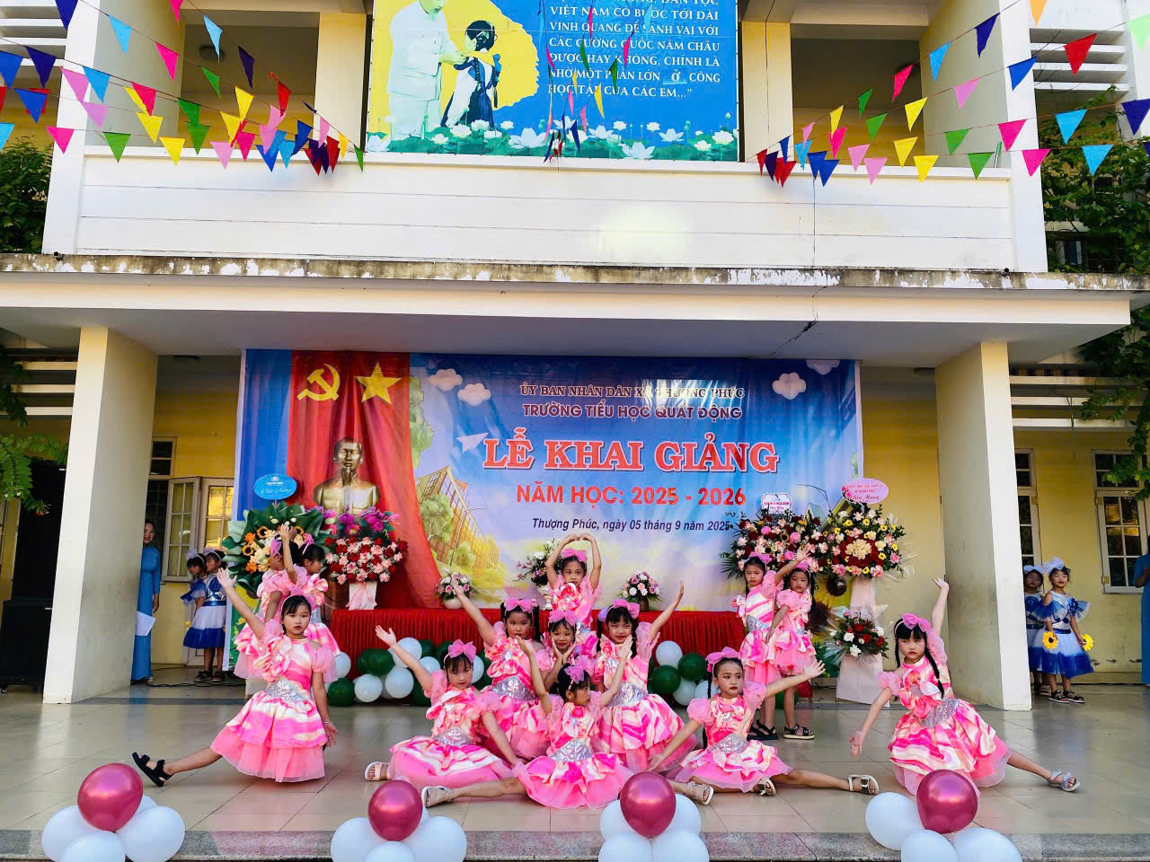 Những hình ảnh về không khí khai giảng năm học mới trên địa bàn xã Thượng Phúc- Ảnh 36.