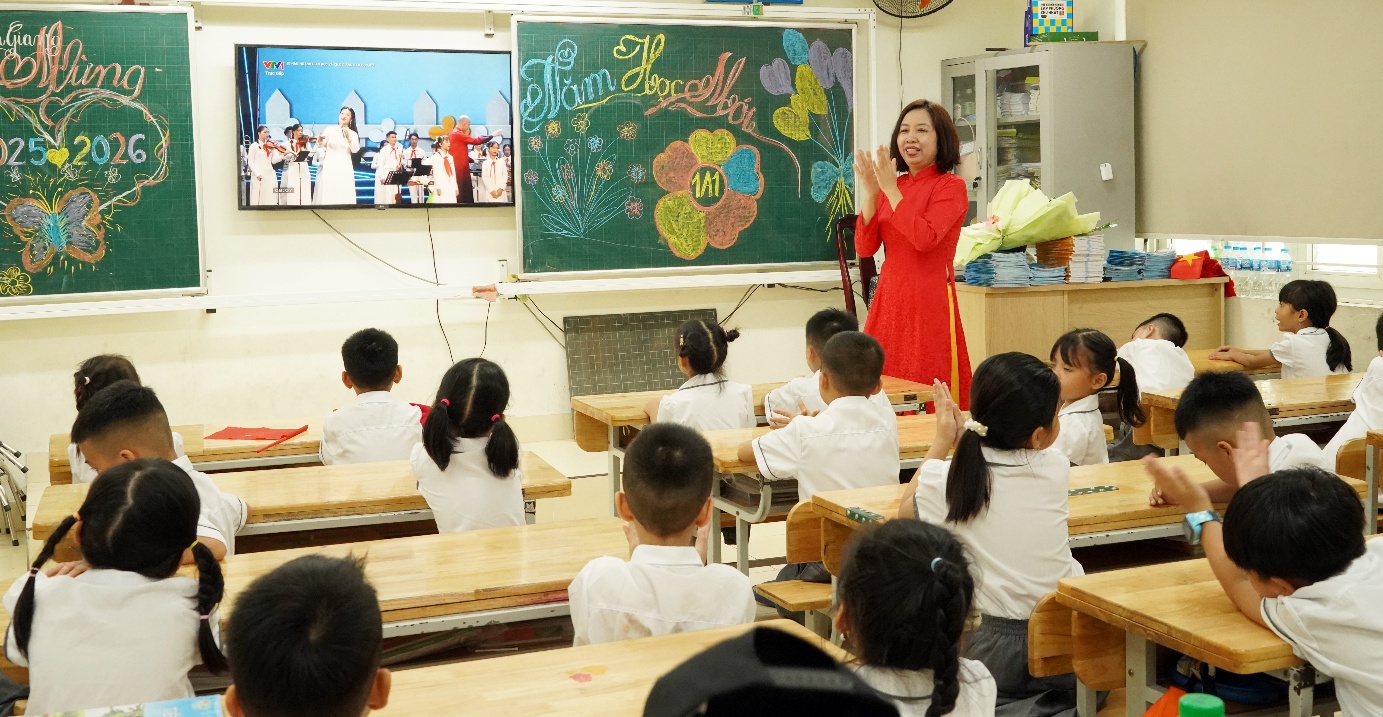 Trường Tiểu học Biên Giang long trọng tổ chức Lễ khai giảng năm học 2025 – 2026 và kỷ niệm 80 năm thành lập Bộ Quốc gia Giáo dục- Ảnh 6.