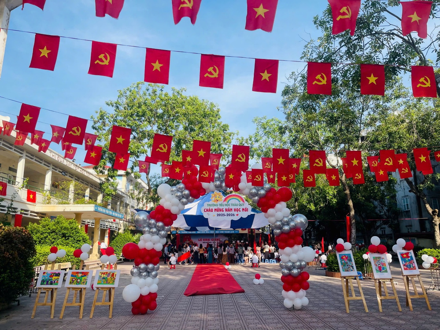 Hơn 20 nghìn học sinh xã Gia Lâm nô nức bước vào năm học mới 2025 – 2026- Ảnh 1.