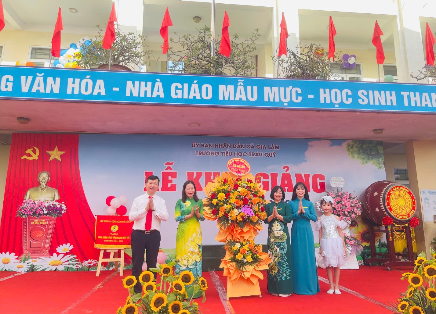 Hơn 20 nghìn học sinh xã Gia Lâm nô nức bước vào năm học mới 2025 – 2026- Ảnh 6.