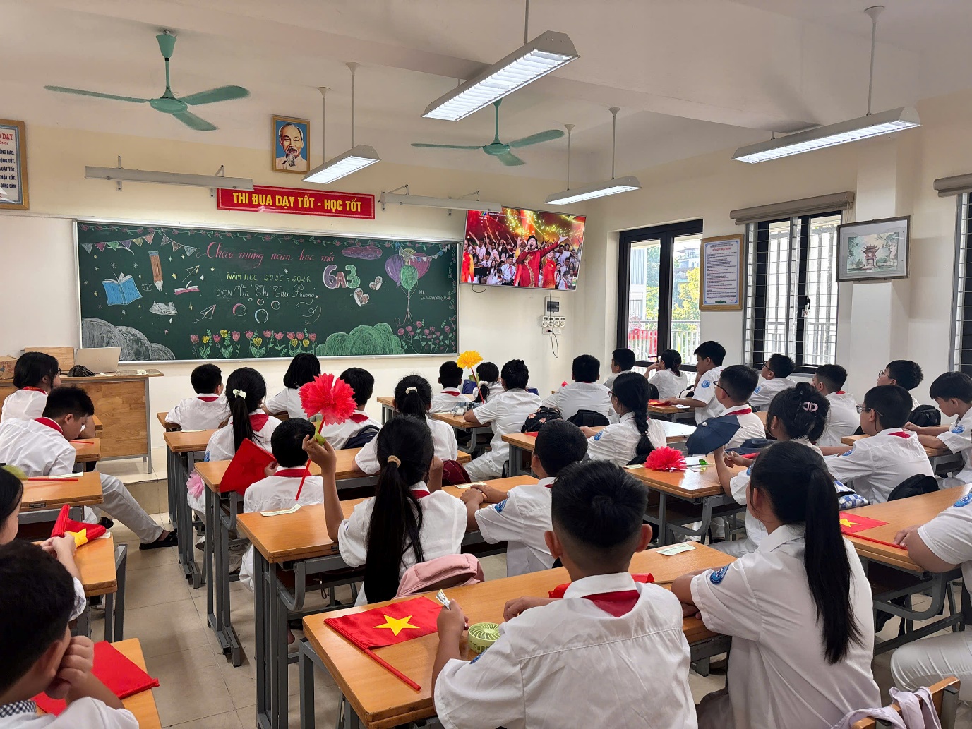 Trường THCS Thanh Xuân Nam: Vững bước vào năm học mới 2025 - 2026- Ảnh 6.