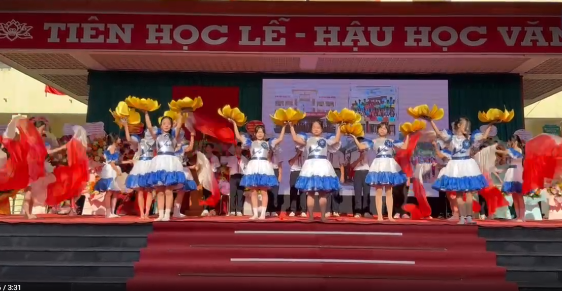 Liên Minh: Náo nức ngày khai giảng năm học mới- Ảnh 3.